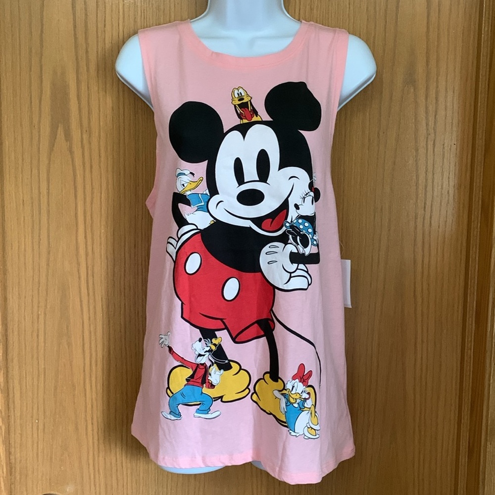 Disney M (7-9) sleeveless top NWT